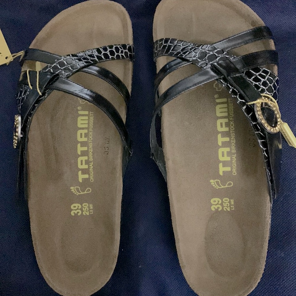 Lovely Tatimi sandals branch of Birkenstock. Great quality